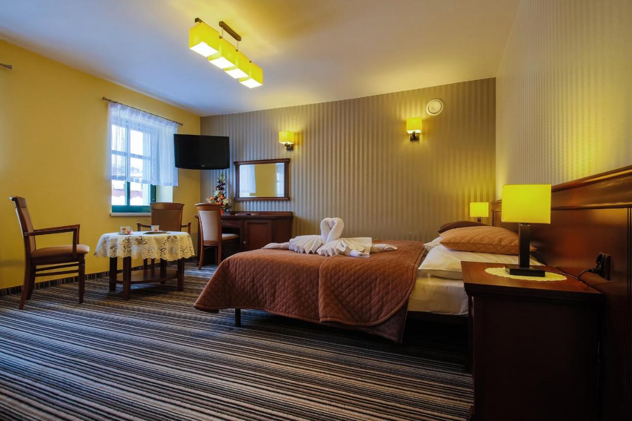 Apartamenty Przy Glownym Deptaku วีสวา ภายนอก รูปภาพ
